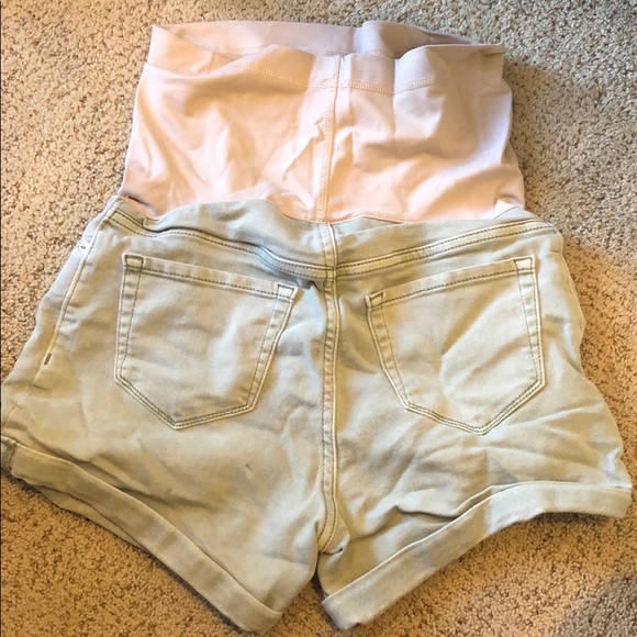 Xsmall maternity shorts - Picture 3 of 3